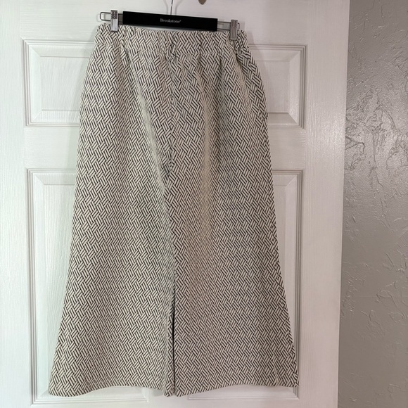 See and Be Seen Black & Cream Pants - Picture 4 of 4